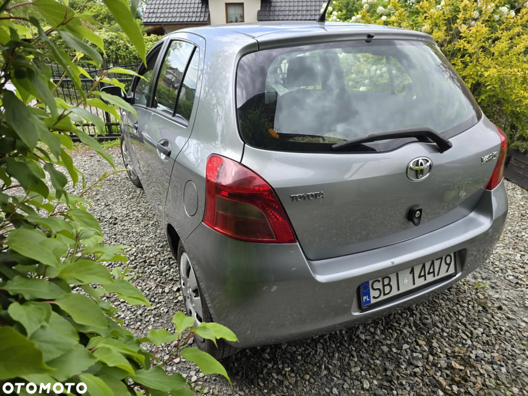 Toyota Yaris - 4