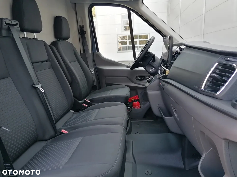 Ford TRANSIT VAN - 21