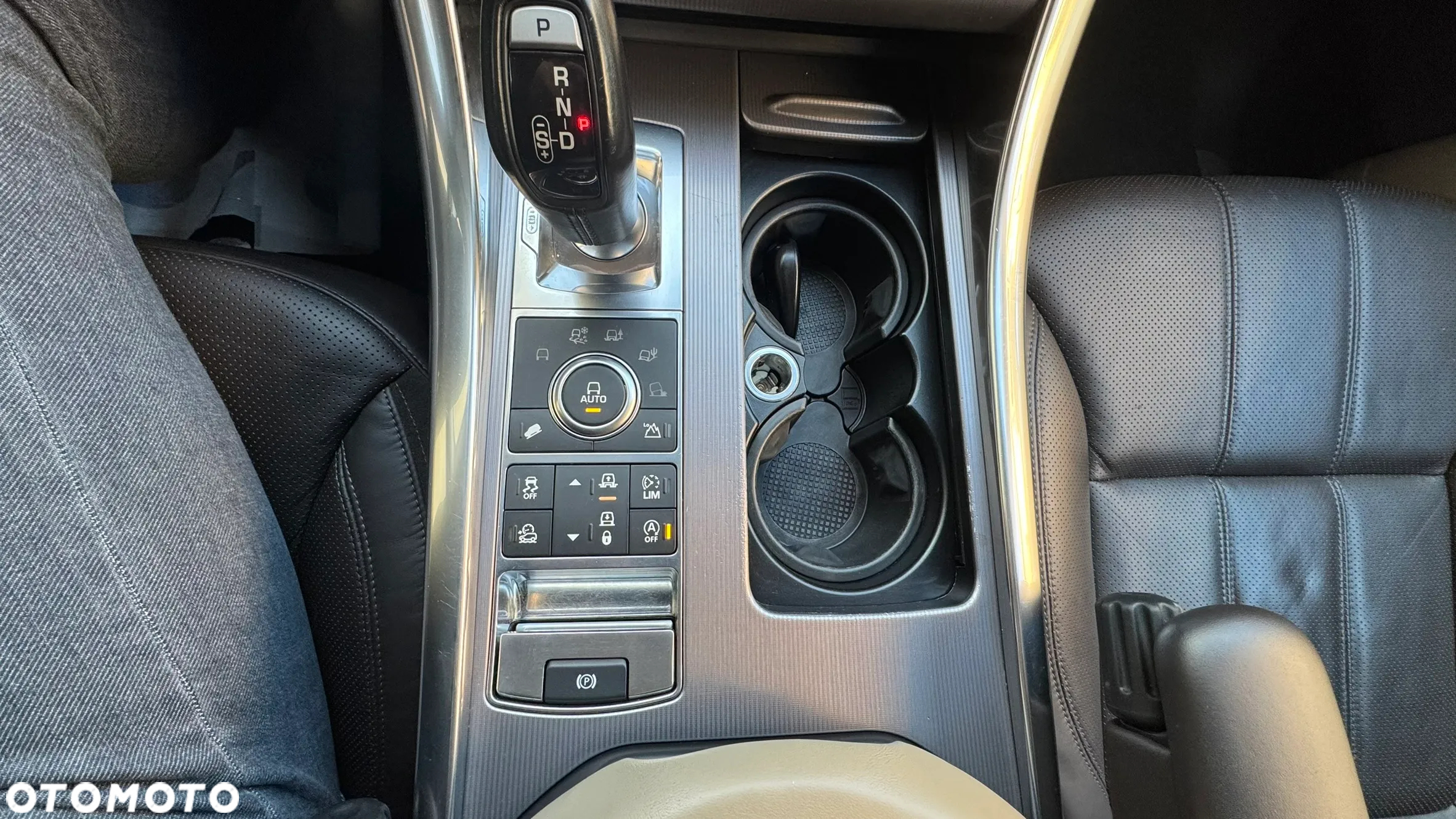 Land Rover Range Rover Sport S 2.0 SD4 HSE - 16