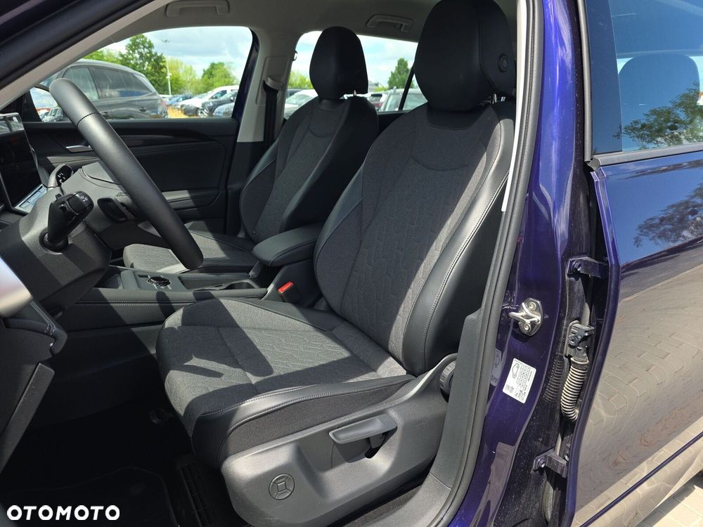 Volkswagen Tayron 1.5 eTSI mHEV Life DSG - 11