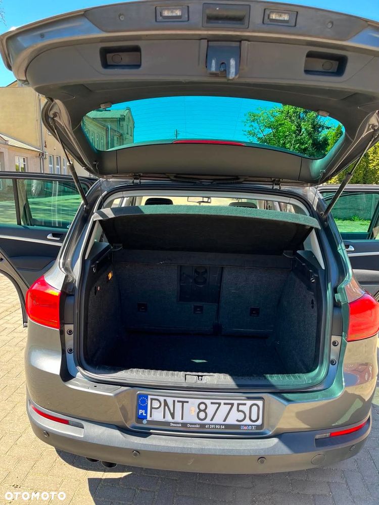 Volkswagen Tiguan - 19