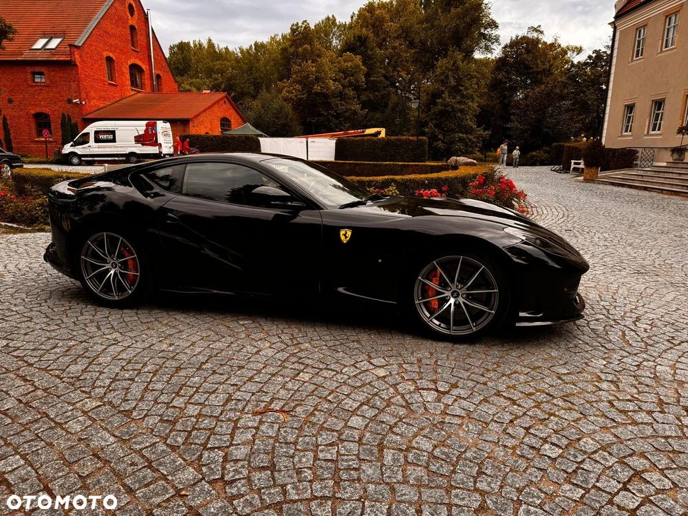Ferrari 812 Superfast - 3