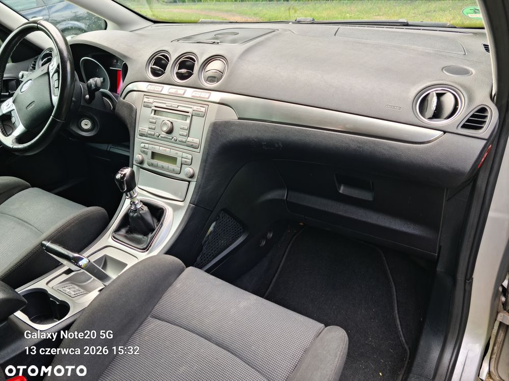 Ford S-Max - 38