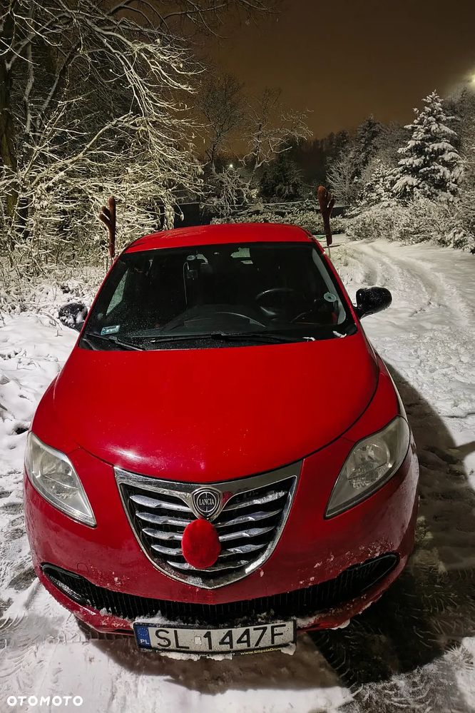 Lancia Ypsilon 1.2 8V Black&Red S&S - 1