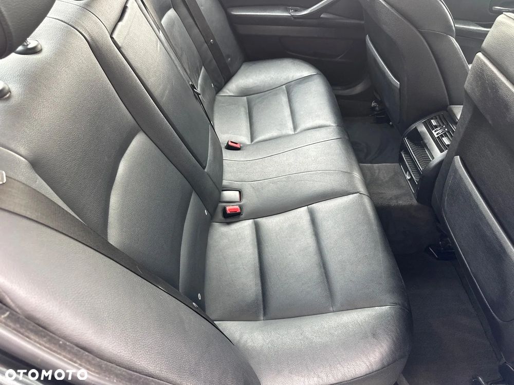 BMW Seria 5 - 16