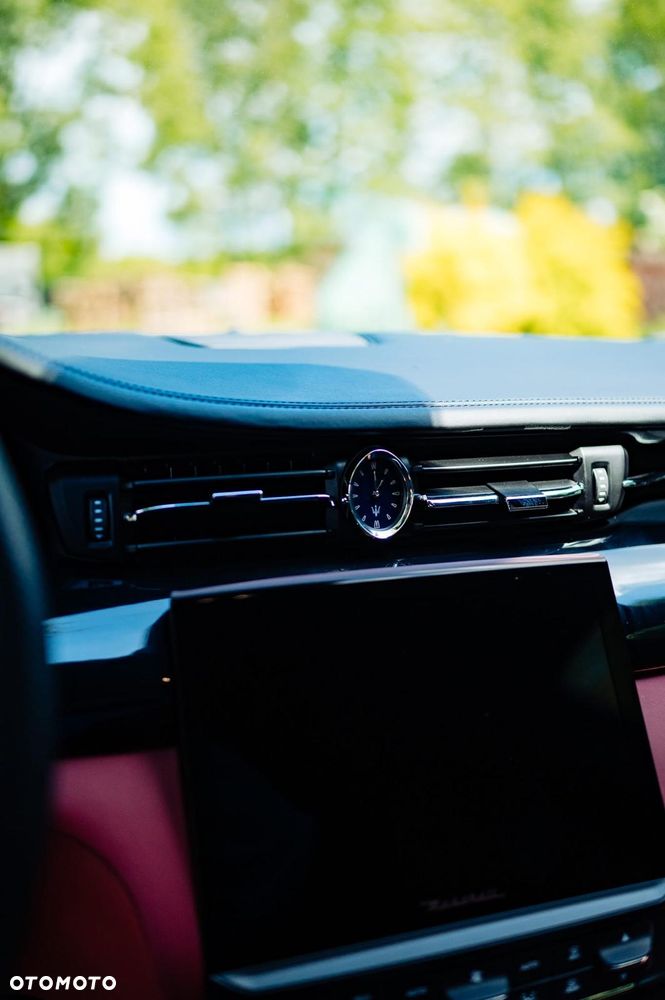 Maserati Quattroporte Modena Q4 - 31