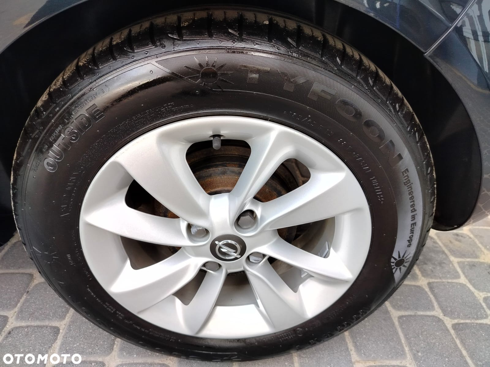Opel Corsa 1.4 16V Color Edition - 27