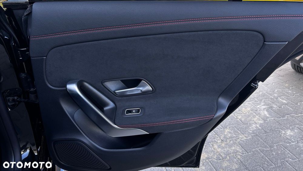 Mercedes-Benz CLA 200 mHEV AMG Line 7G-DCT - 28