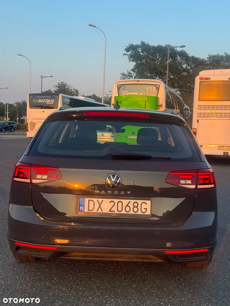 Volkswagen Passat 2.0 TDI (BlueMotion Technology) DSG Trendline - 14