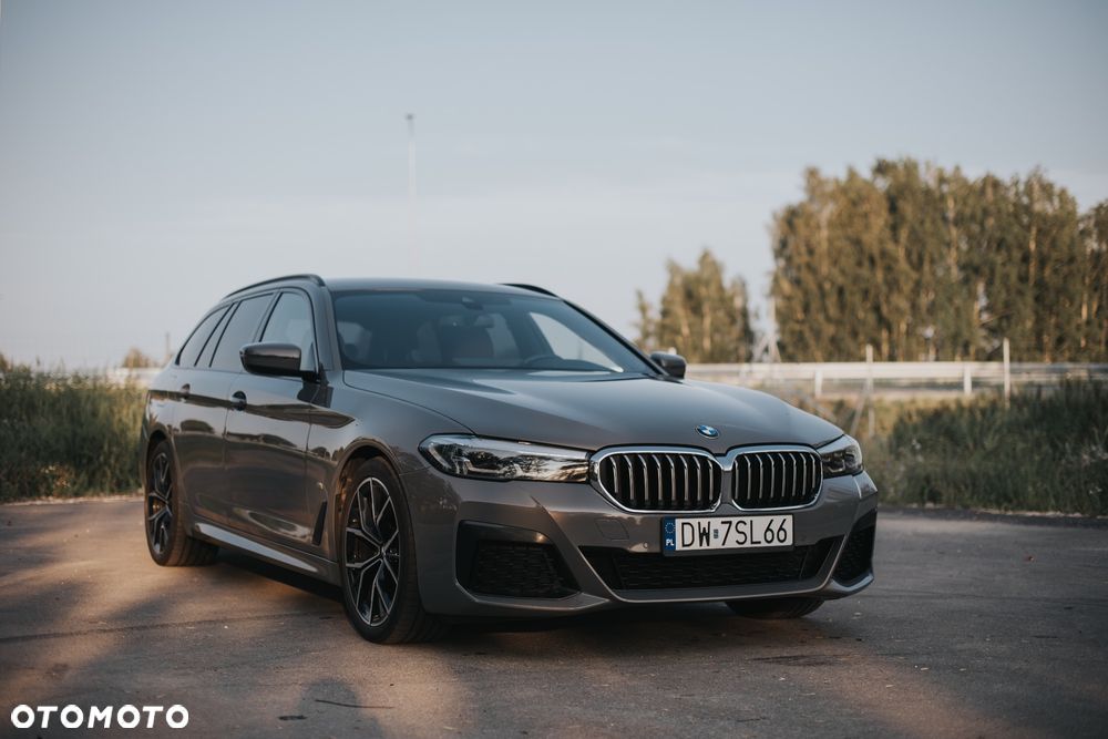 BMW Seria 5 520i - 4