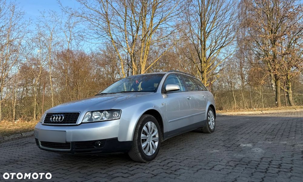 Audi A4 Avant - 1