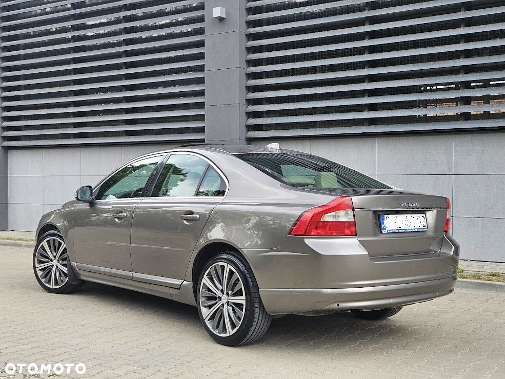 Volvo S80 2.4D5 AWD Momentum - 4