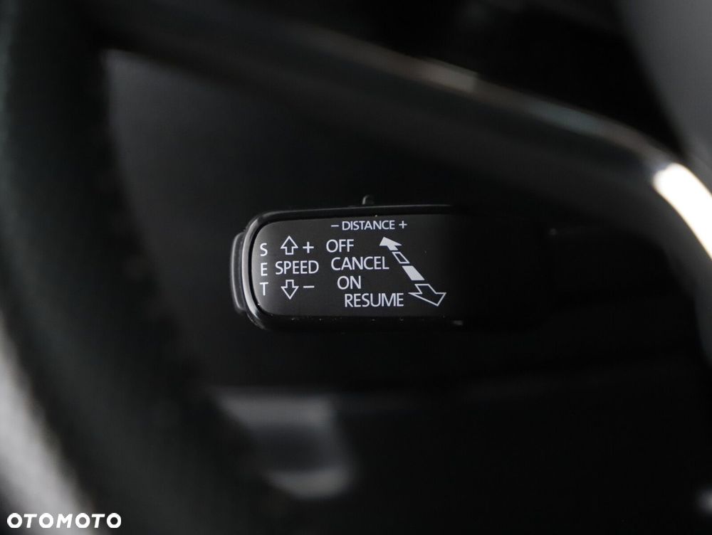Skoda Superb 2.0 TDI SCR Sportline DSG - 23
