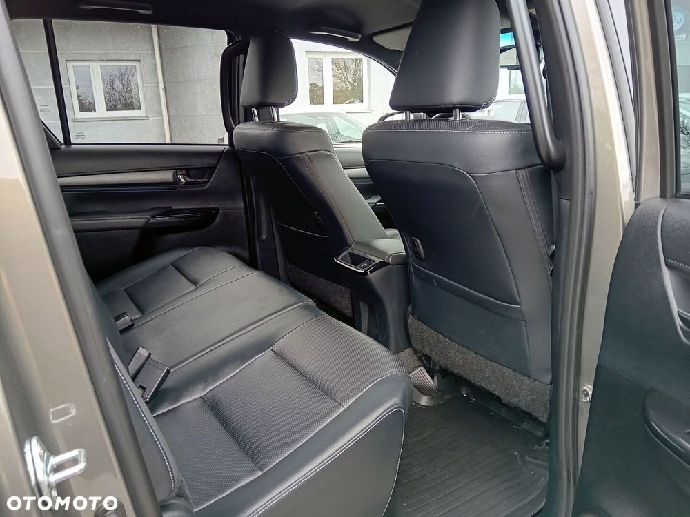 Toyota Hilux 2.8 D-4D mHEV Double Cab Invincible 4x4 - 7