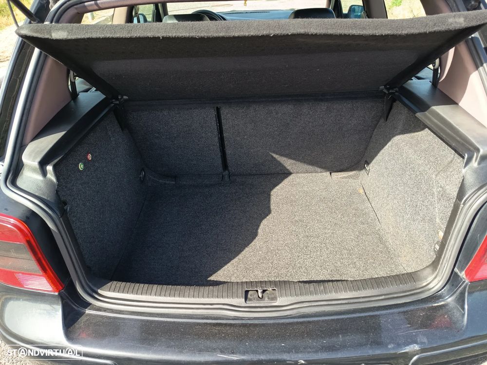 VW Golf - 12