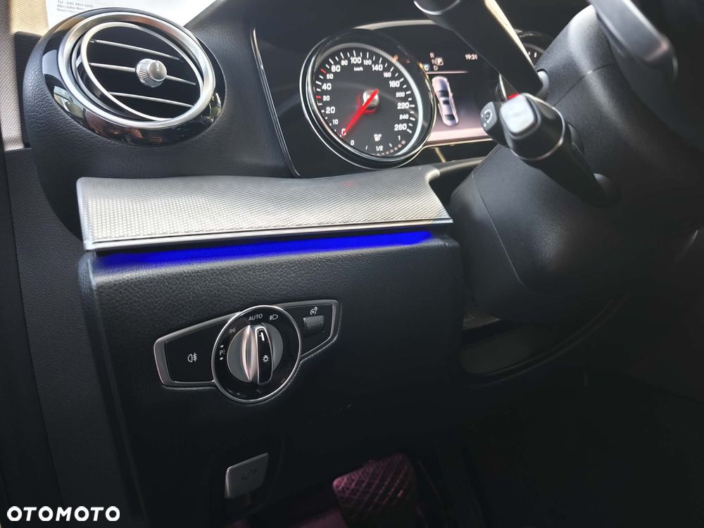 Mercedes-Benz Klasa E 220 d 9G-TRONIC Avantgarde - 27