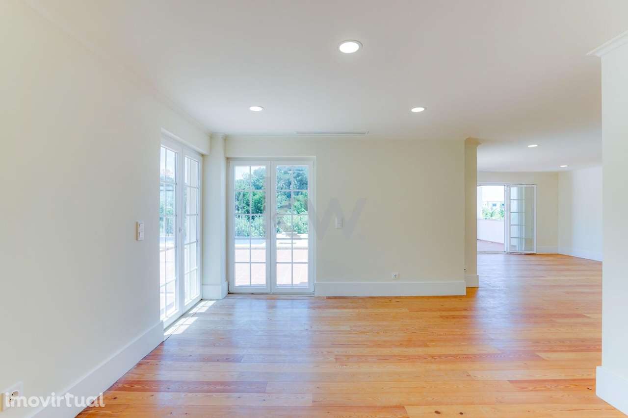 Luxuosa Moradia a escassos metros do Centro da Vila de Sintra - Grande imagem: 4/49