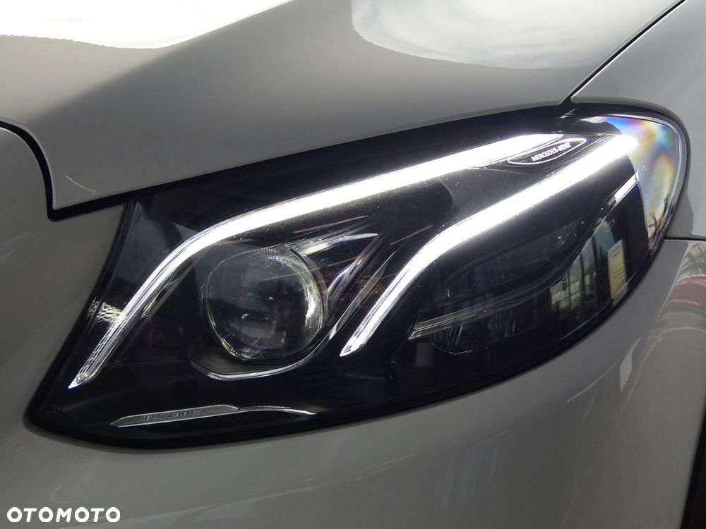 Mercedes-Benz Klasa E 350 d 4-Matic All-Terrain - 36