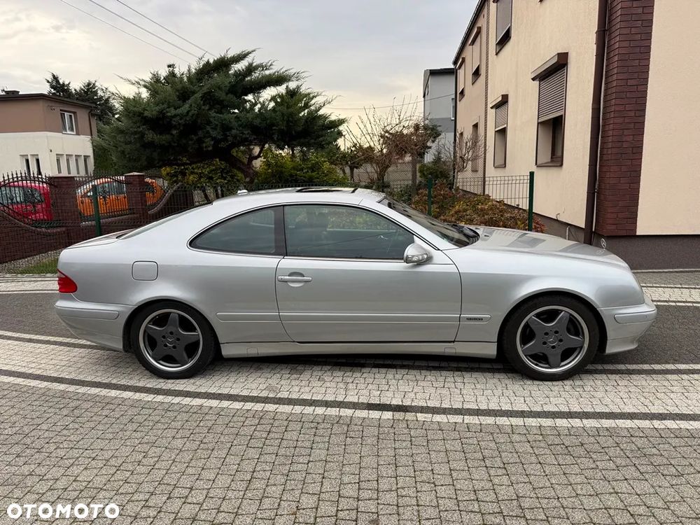 Mercedes-Benz CLK 320 - 10