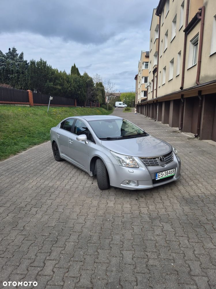 Toyota Avensis 1.8 Sol - 3