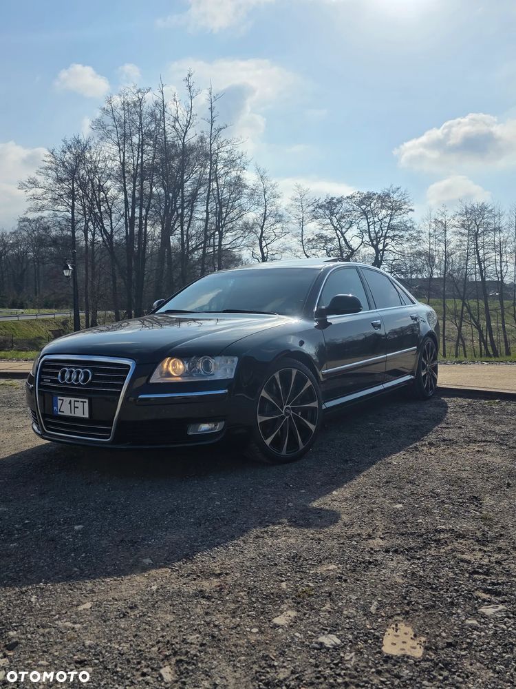 Audi A8 4.2 FSI Quattro - 1