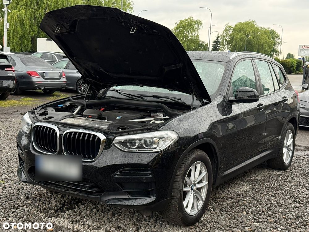 BMW X3 xDrive20i Advantage - 3