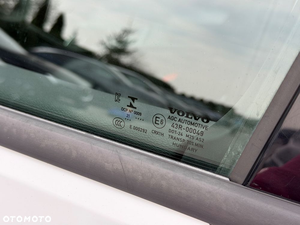 Volvo XC 40 B4 B DKG Momentum Pro - 5