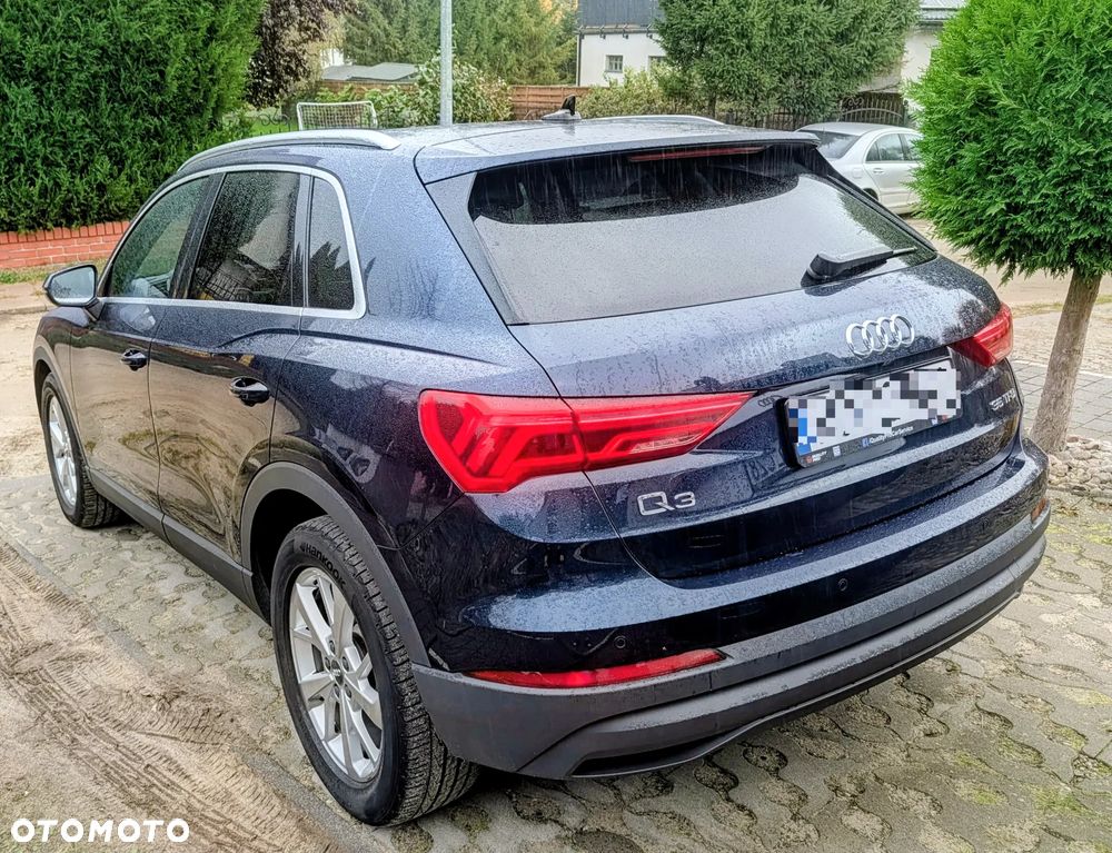 Audi Q3 - 18