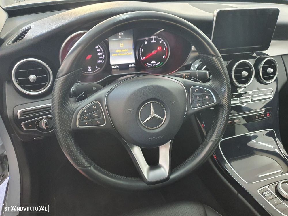 Mercedes-Benz C 300 h Avantgarde - 26