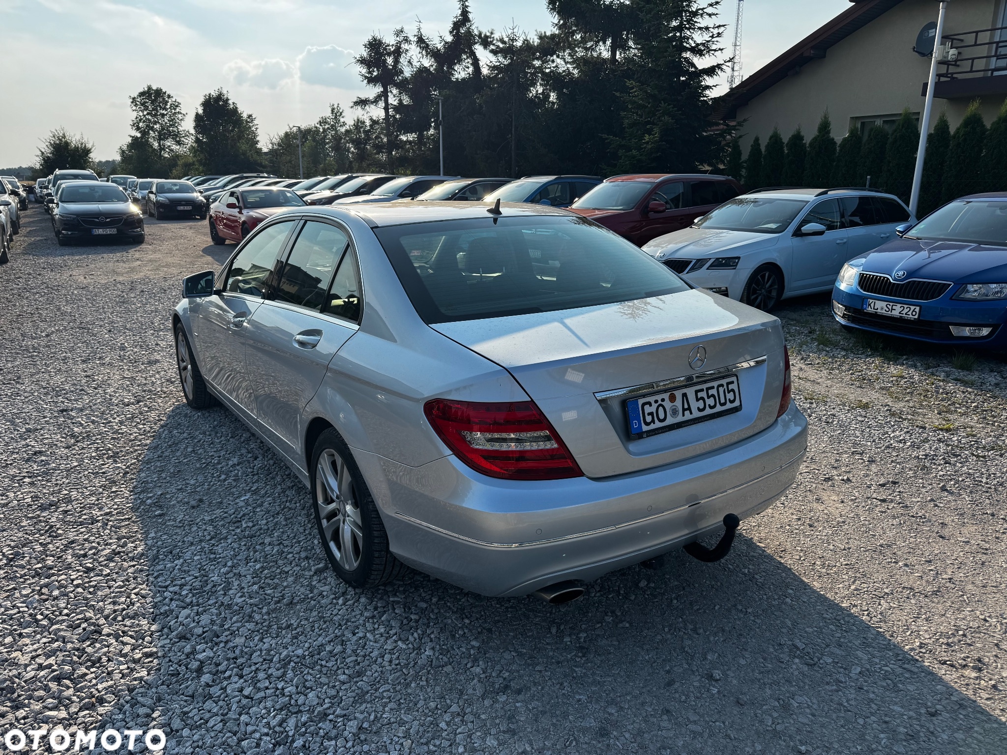 Mercedes-Benz Klasa C 200 CGI BlueEff Avantgarde - 4