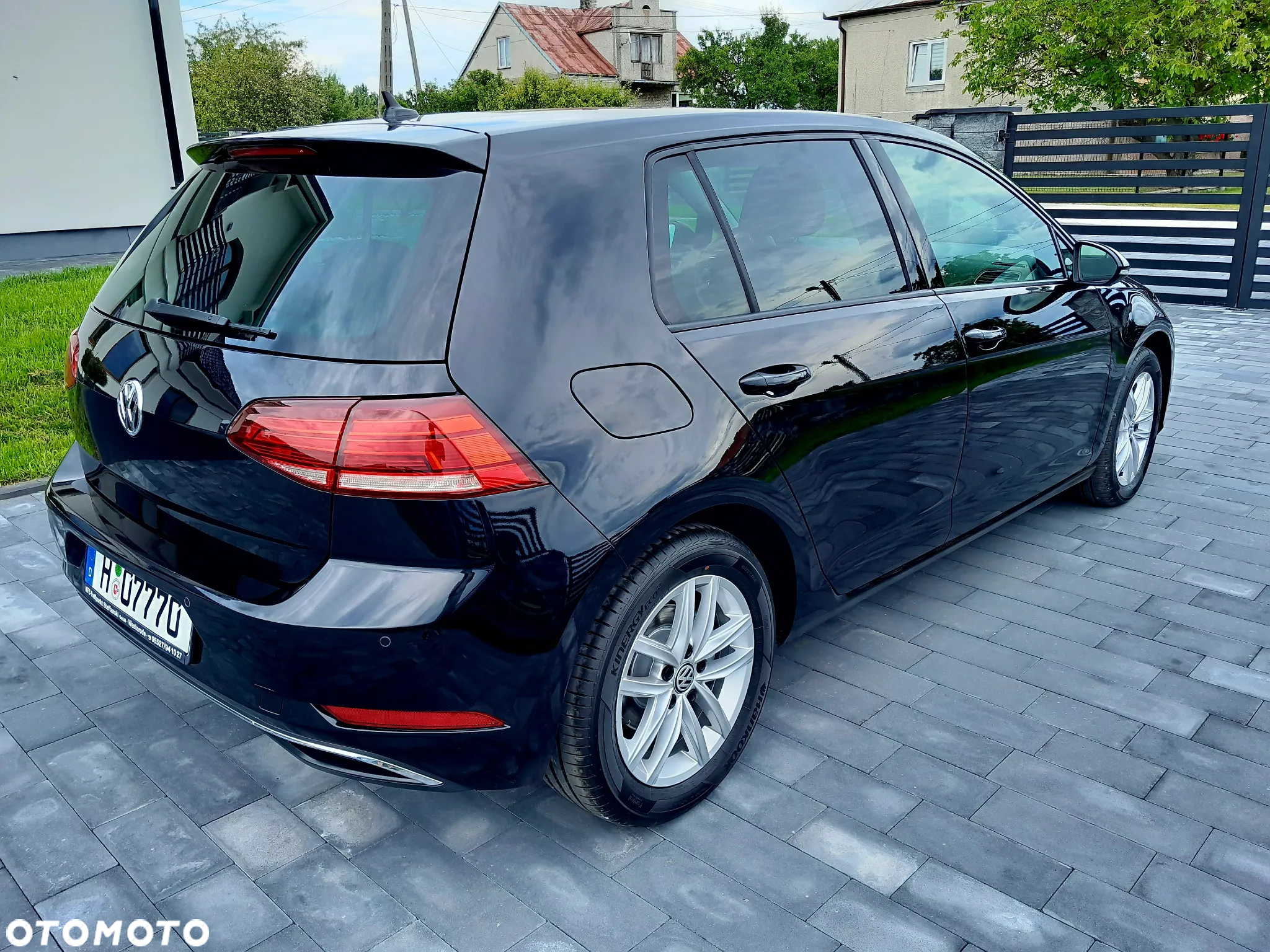 Volkswagen Golf 2.0 BlueTDI DSG Highline - 15