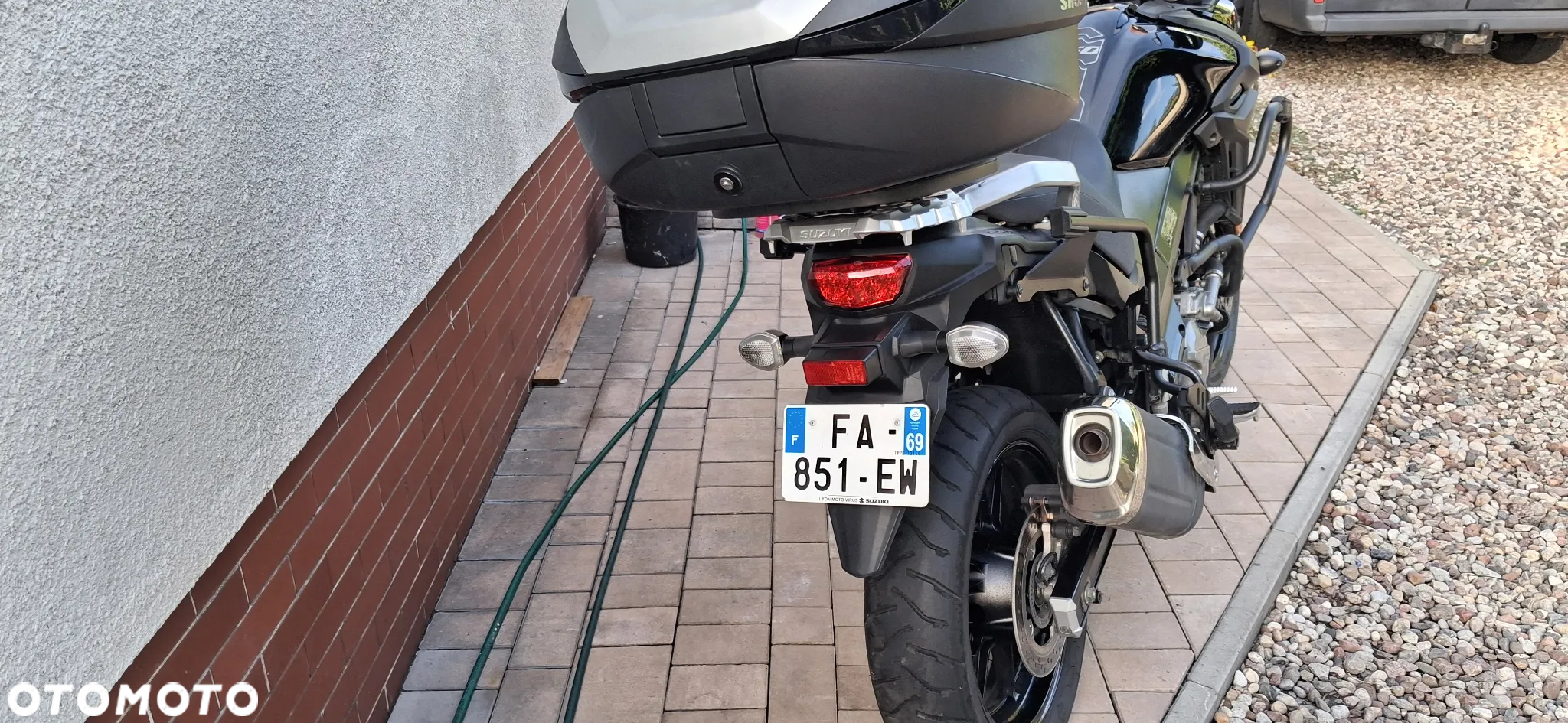 Suzuki DL - 6