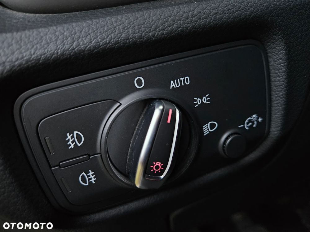 Audi A3 3-drzwiowe 1.6 TDI Attraction - 29