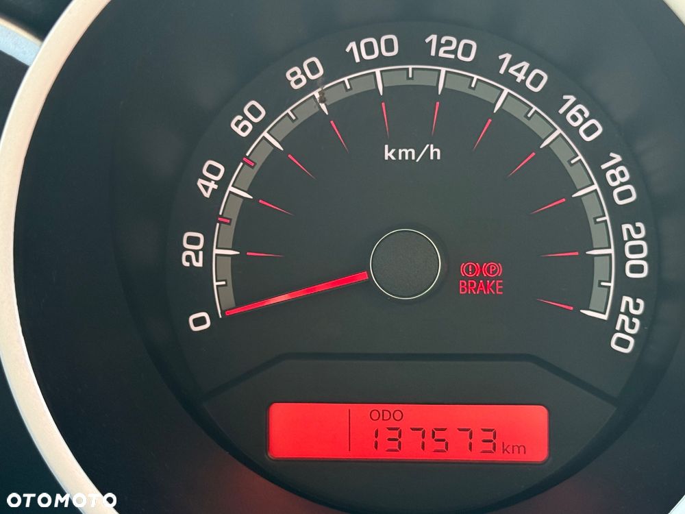 Kia Venga 1.4 CVVT Titanium Collection - 19