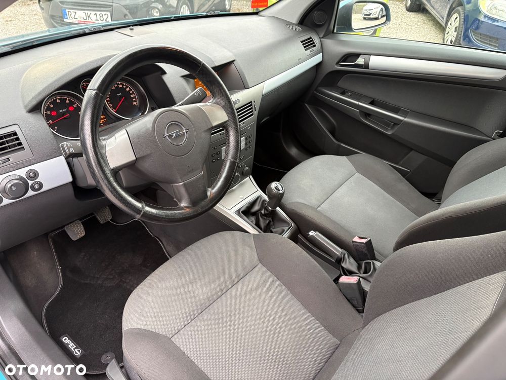 Opel Astra 1.8 Edition - 22
