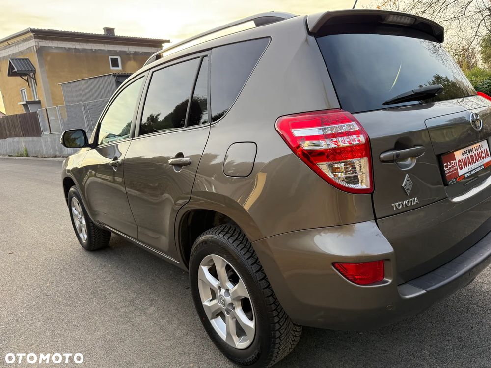 Toyota RAV4 2.0 VVT-i Premium - 19