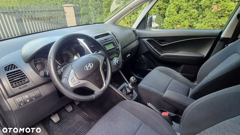 Hyundai ix20 - 12