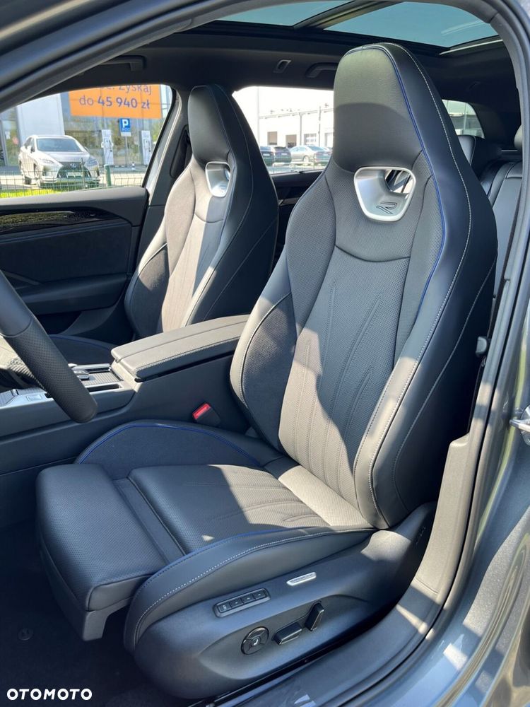 Volkswagen Passat - 9