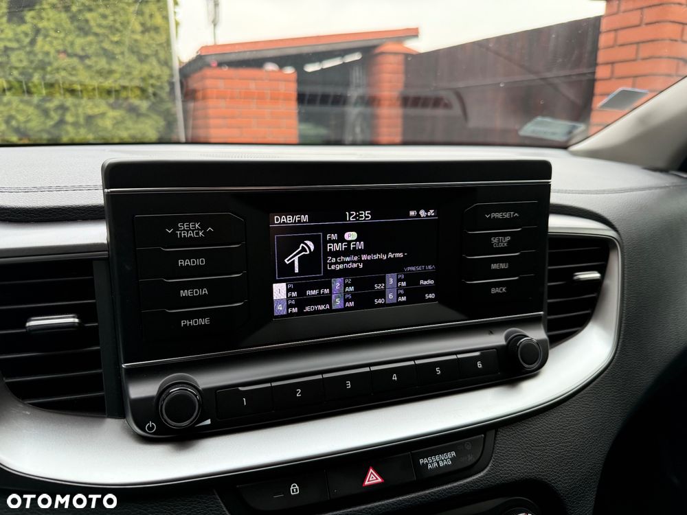 Kia Ceed - 16