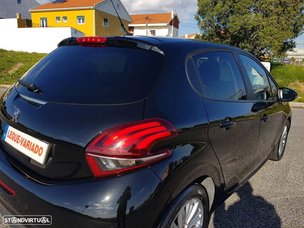 Peugeot 208 1.5 BlueHDi Signature - 58