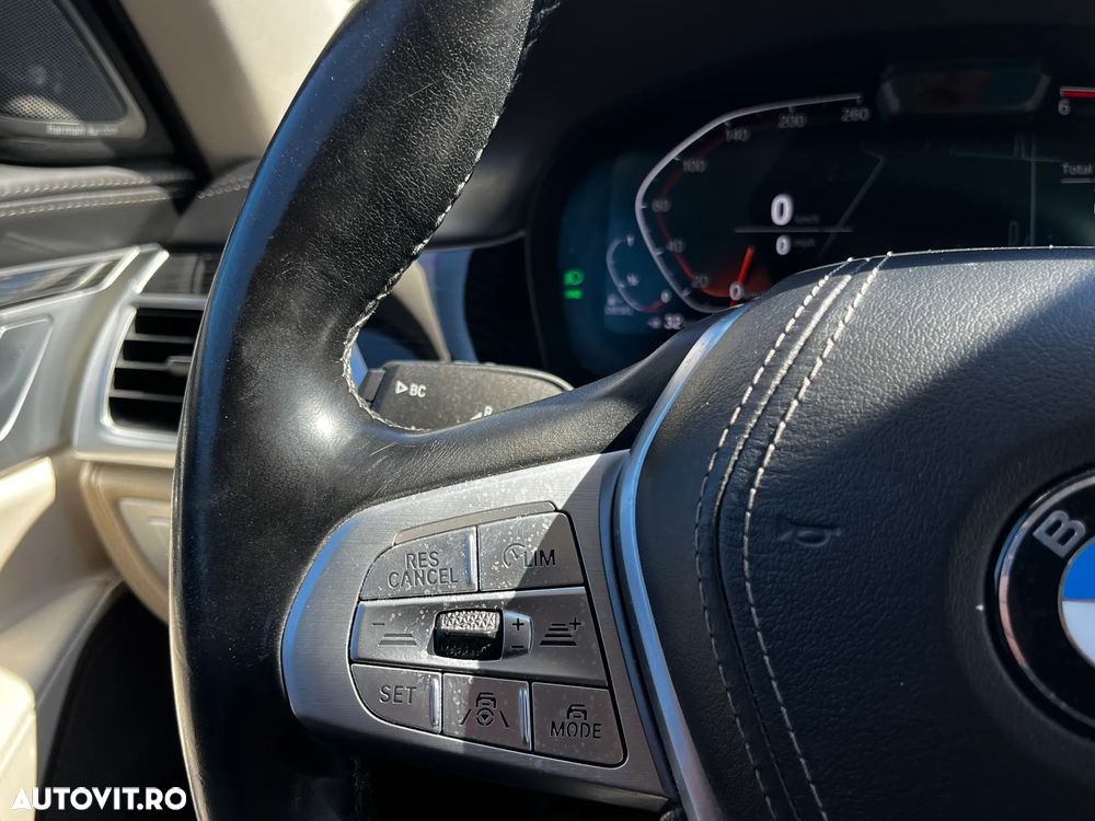BMW Seria 7 750Ld xDrive - 19