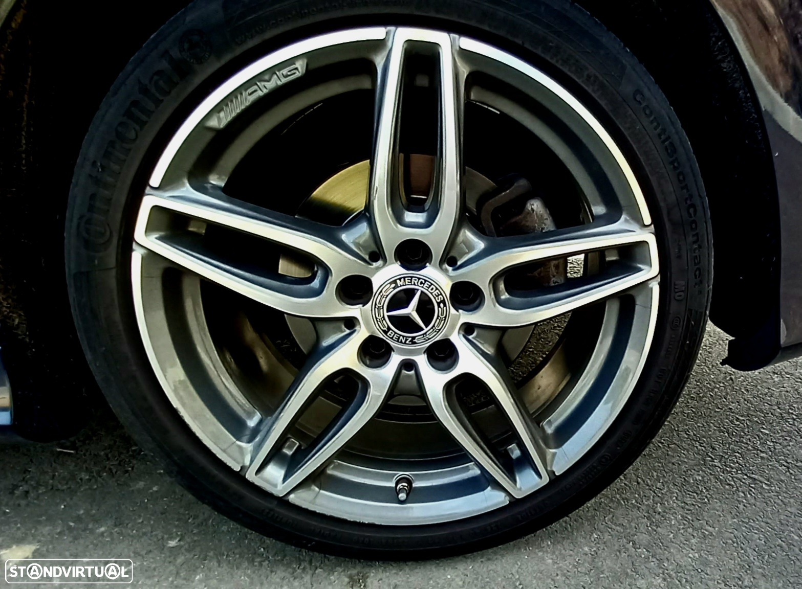 Mercedes-Benz CLA 200 d Shooting Brake AMG Line - 15