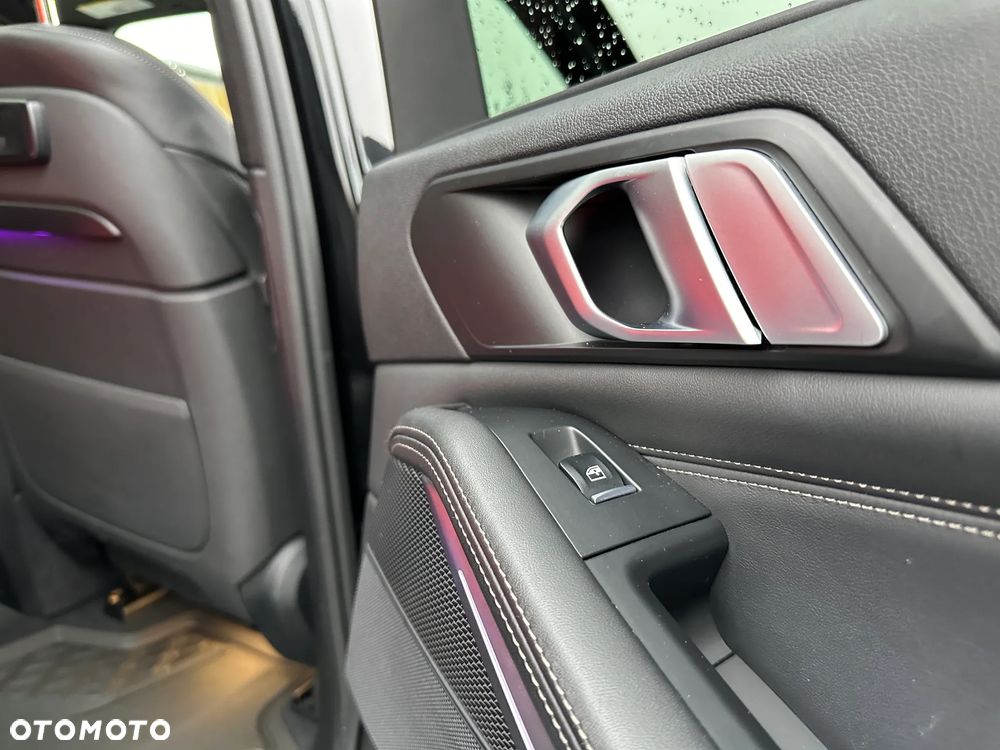 BMW X5 xDrive40i - 27