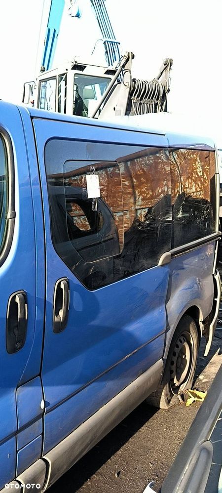 DRZWI PRZESUWNE LEWE RENAULT TRAFIC II - 1