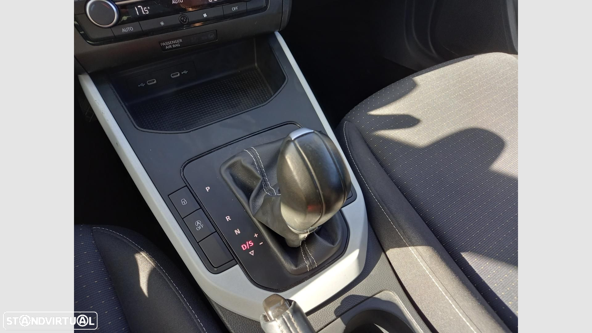 SEAT Arona 1.0 TSI Style DSG - 28