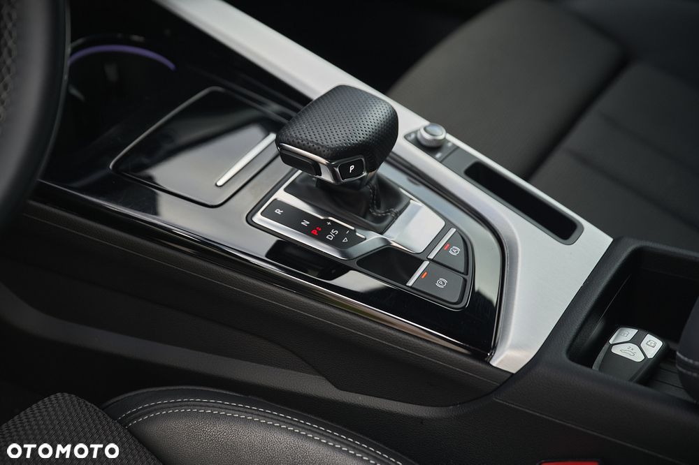 Audi A4 Limousine 35 TFSI S tronic S line - 24