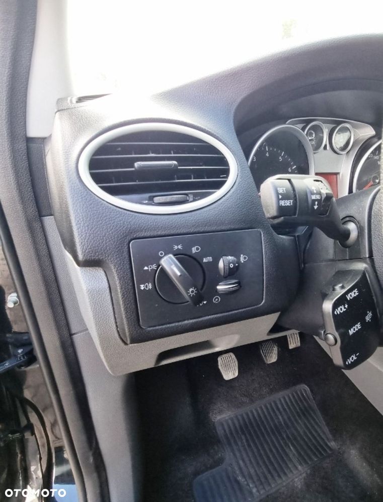 Ford Focus - 10