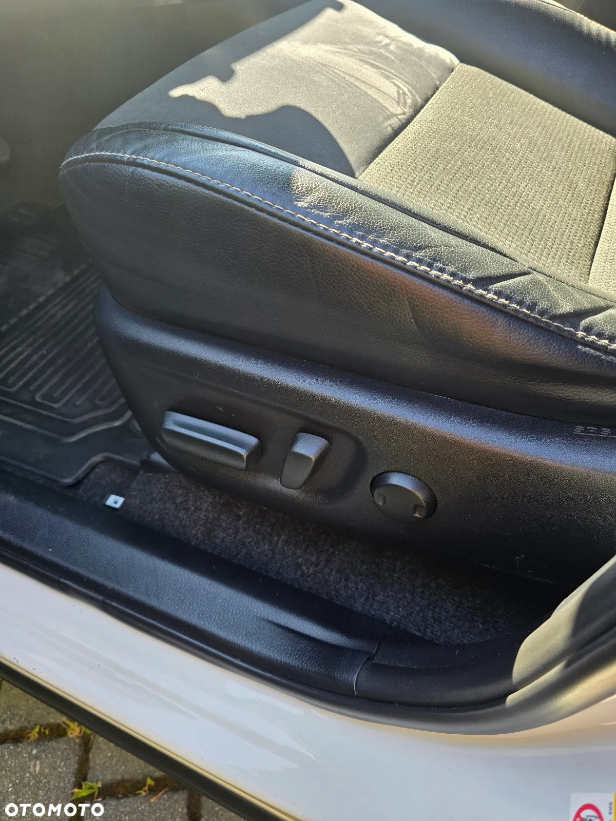 Toyota RAV4 Hybrid Prestige 4x4 - 13
