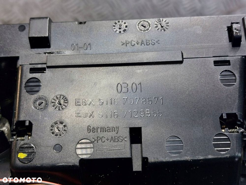 RAMKA KONSOLI ŚRODKOWA BMW E90 7078571 7118034 - 6