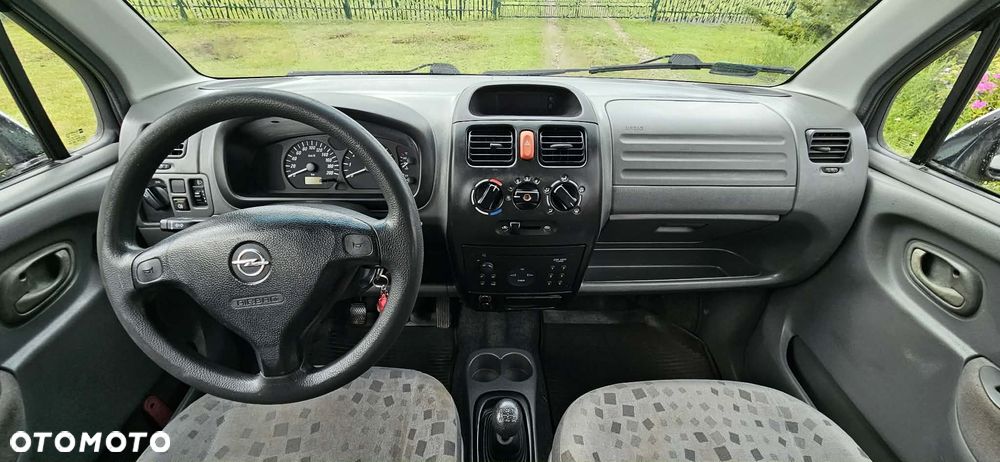 Opel Agila - 4